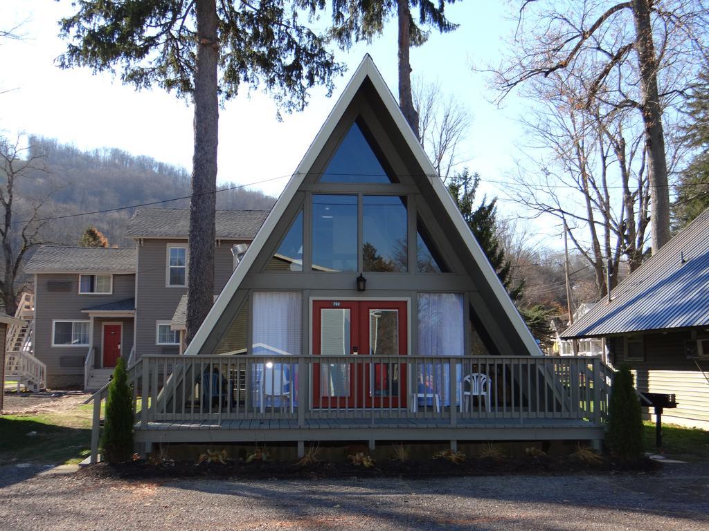 Edelweiss Ski Lodge Ellicottville Phòng bức ảnh